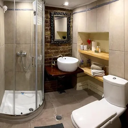 Dom wakacyjny The Dockside Dwelling