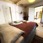 The Dockside Dwelling Feriehus Corfu (city)