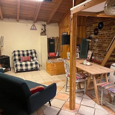 The Dockside Dwelling בית נופש *